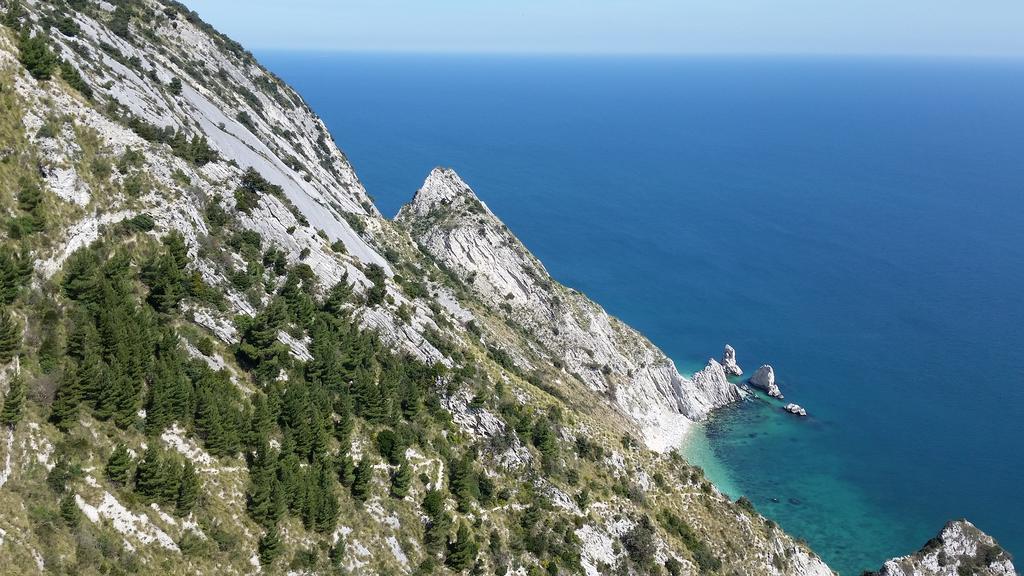 A Due Passi Dal Mare B&B Numana Dış mekan fotoğraf
