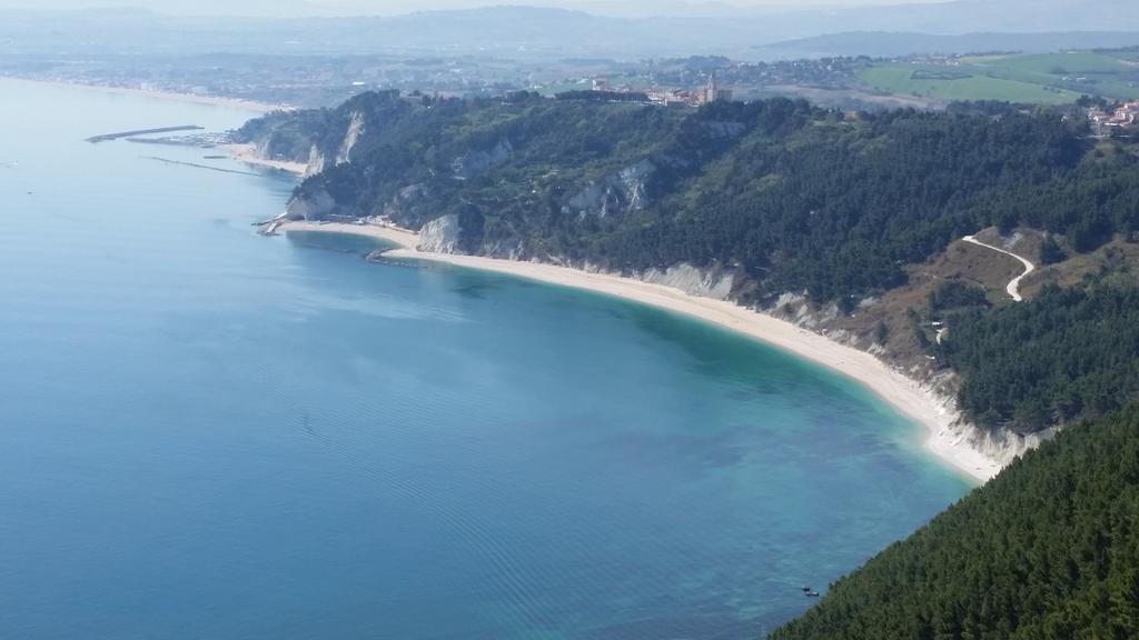 A Due Passi Dal Mare B&B Numana Dış mekan fotoğraf
