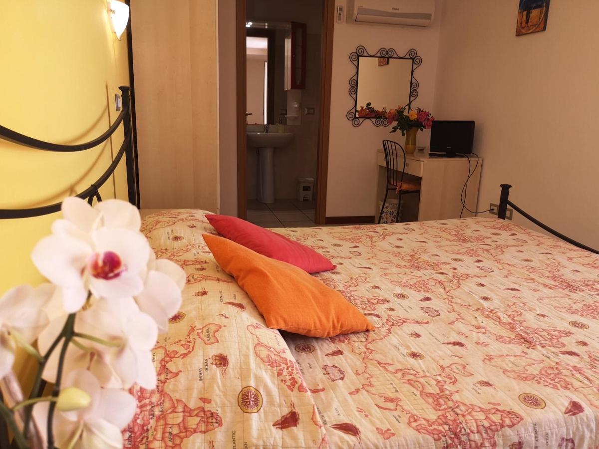 A Due Passi Dal Mare B&B Numana Dış mekan fotoğraf